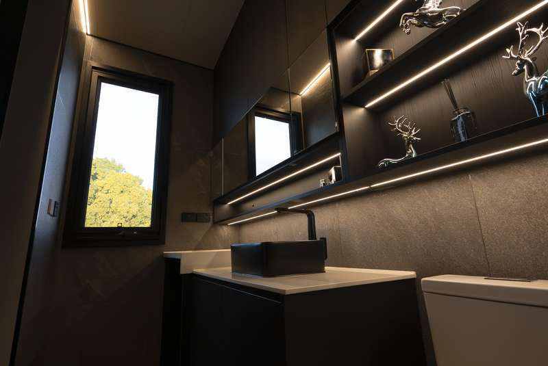 High-end bathroom design in a KOOLARK HOMES modular home display